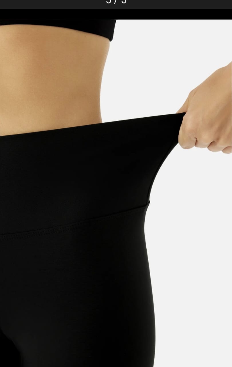 DAISY LASER-CUT SPORTS TIGHT