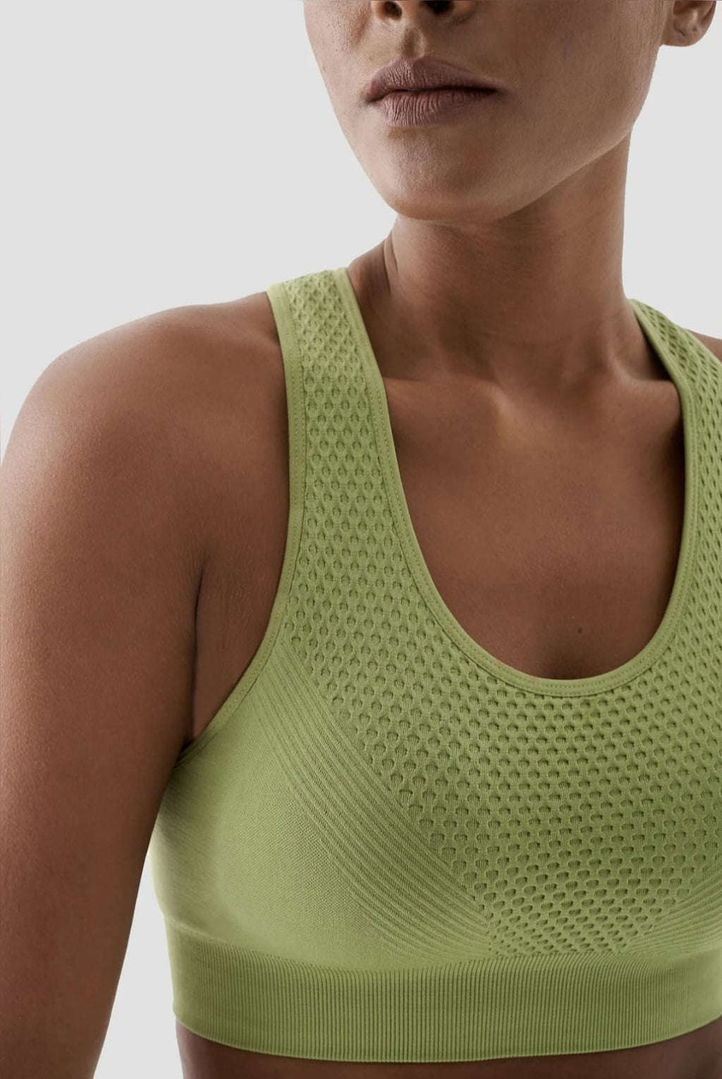 RHEA SEAMLESS SPORTS BRA